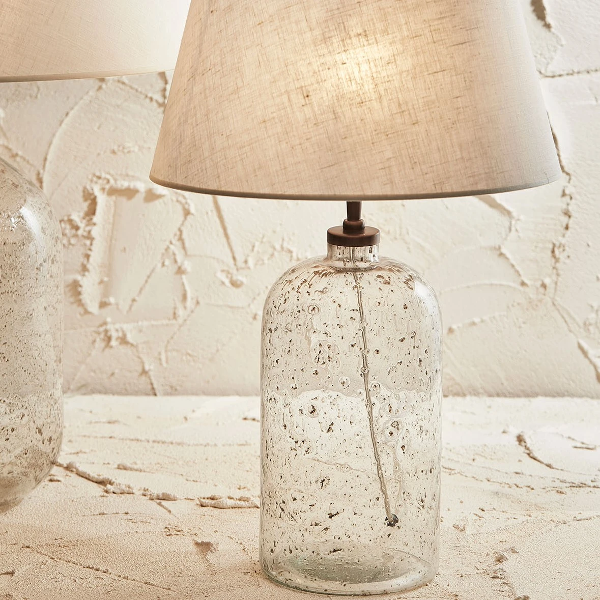 Côté Table Pied De Lampe H44cm En Verre - Issero 3 Côté Table Pied De Lampe H44cm En Verre - Issero – Image 3