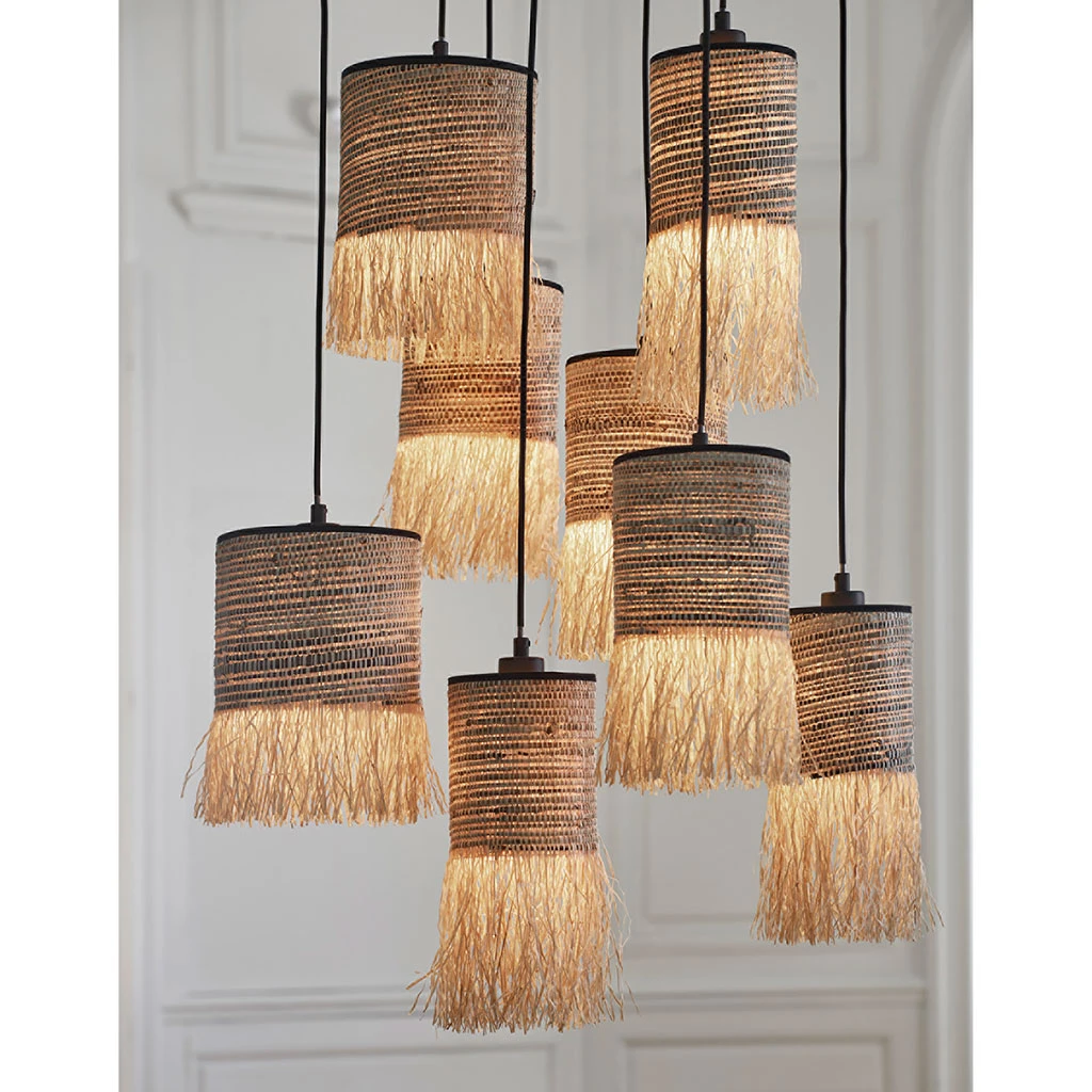 Market Set Suspension 8 Lumières En Bana Et Raphia H168cm Frange - Formentera 6 Market Set Suspension 8 Lumières En Bana Et Raphia H168cm Frange - Formentera – Image 6