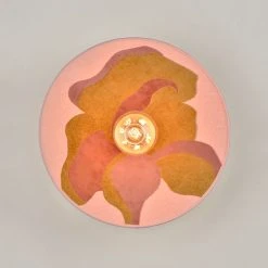 Market Set Applique En Métal, Velours Et Lin H40cm Pivoine - Sonia Laudet Nostalgia -Market Set Shop 623149 FRN02 WEB