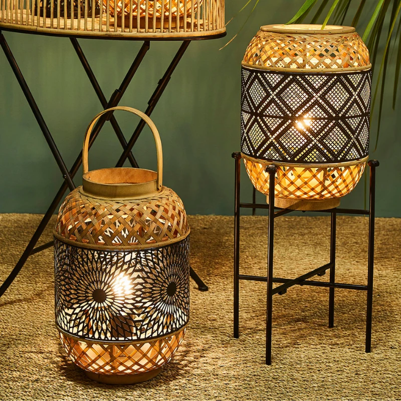 SEMA DESIGN Lampe Lanterne En Bambou Et Fer H36.5cm Noir Et Nature - Rosalie 4 SEMA DESIGN Lampe Lanterne En Bambou Et Fer H36.5cm Noir Et Nature - Rosalie – Image 4